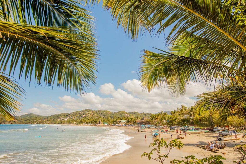 Todas las playas de Bahía de Banderas, entre estas Sayulita, aptas para uso recreativo.
