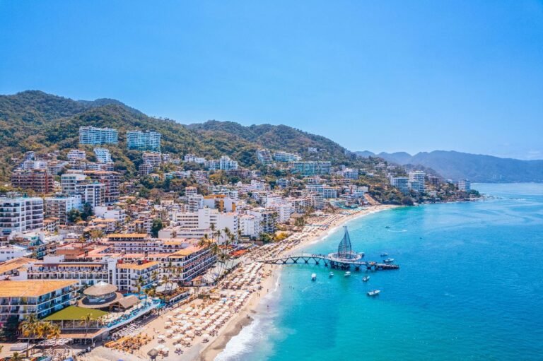 Buenos pronósticos para Puerto Vallarta en Semana Santa; se esperan más de 90 mil visitantes