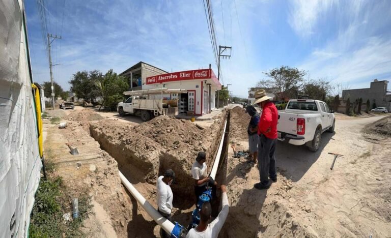 SEAPAL Vallarta mejora distribución de agua en Colinas de la Bahía ante el estiaje
