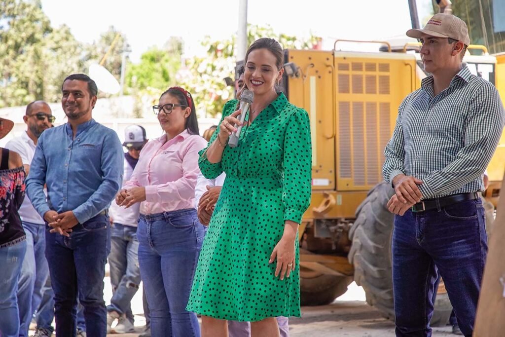 Inicia la pavimentación de la calle 16 de Septiembre en Santa Rosa Tapachula 8 pavimentacion de la calle 16 de Septiembre 04