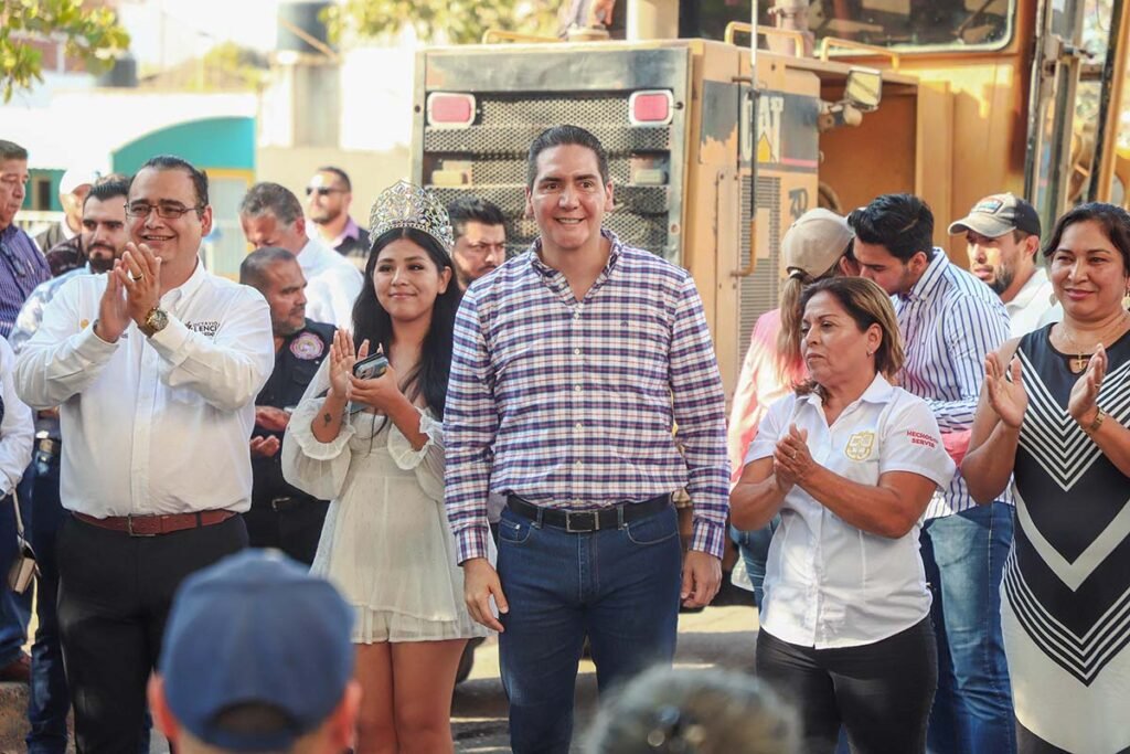 Inicia transformación urbana en Valle Dorado con pavimentación de la calle Valle de México 4 pavimentacion de la calle Valle de Mexico 07