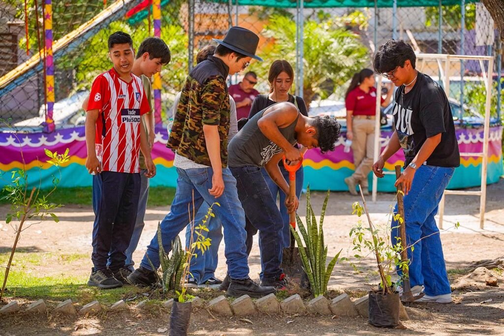 Bahía de Banderas se suma al Tequio Nacional con participación juvenil 1 Bahia de Banderas se suma al Tequio Nacional con participacion juvenil 07