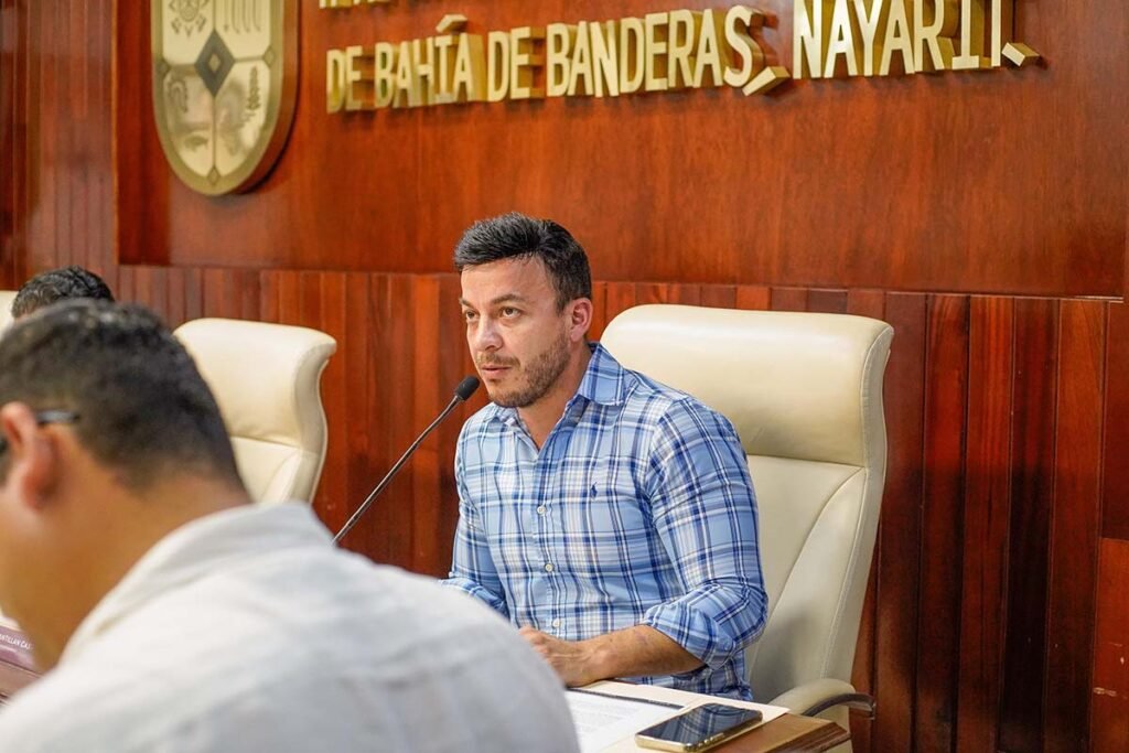 Cabildo de Bahia aprueba reformas clave y nuevo director social 02