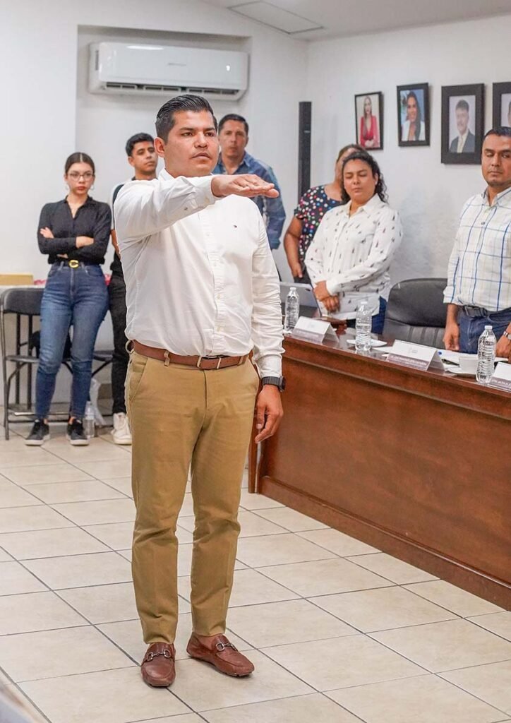 Cabildo de Bahia aprueba reformas clave y nuevo director social 04