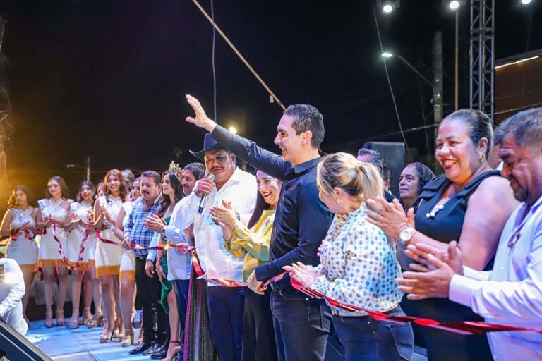 Bahía de Banderas participa en la Feria de Santa María del Oro