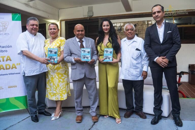 Presentan edición en inglés del libro “Pata Salada” en Vallarta