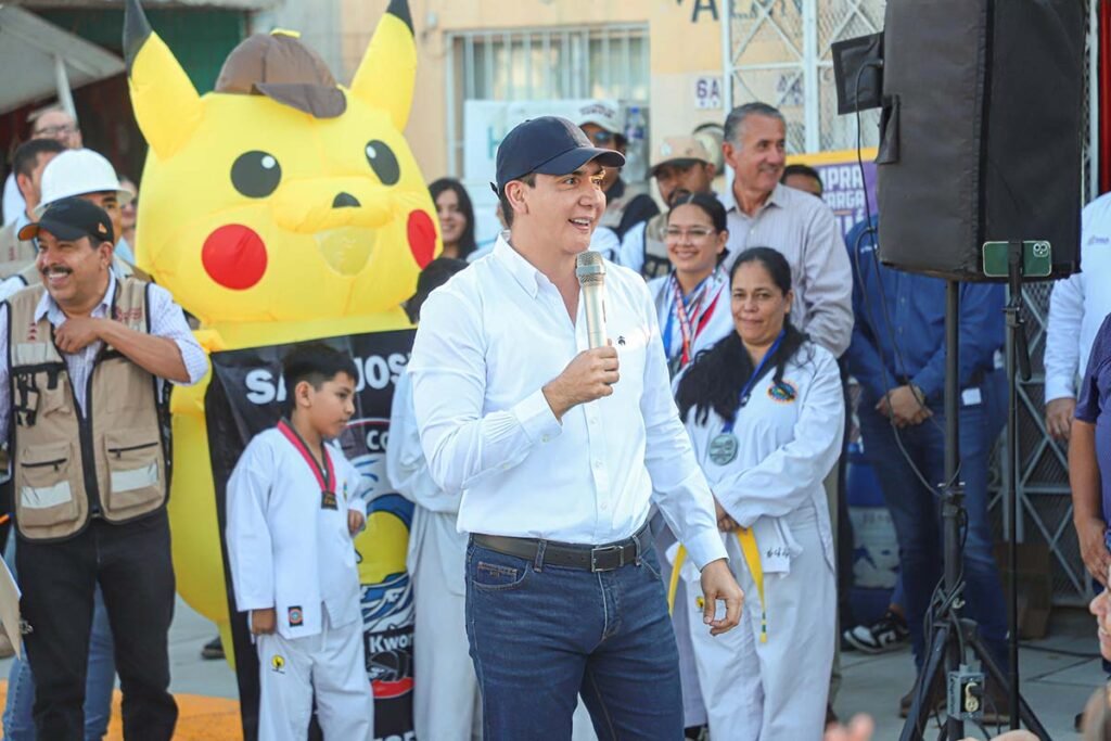 Héctor Santana entrega rehabilitación total del acceso a Jardines del Sol 2 Rehabilitacion total del acceso a Jardines del Sol 10