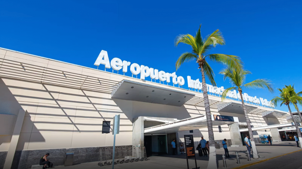 El de Puerto Vallarta es uno de los aeropuertos con más tráfico aéreo internacional.
