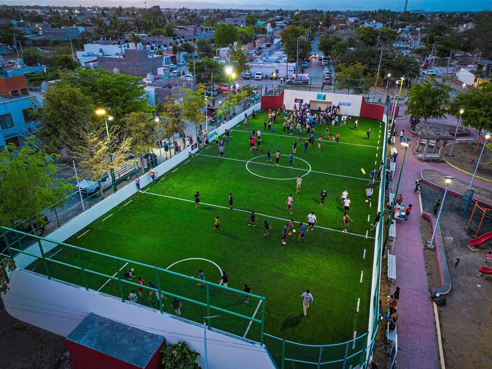 Héctor Santana entrega cancha rehabilitada en San Vicente del Mar 2 cancha 03