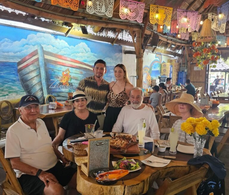 Magnate Carlos Slim Helú de visita en Compostela, Nayarit