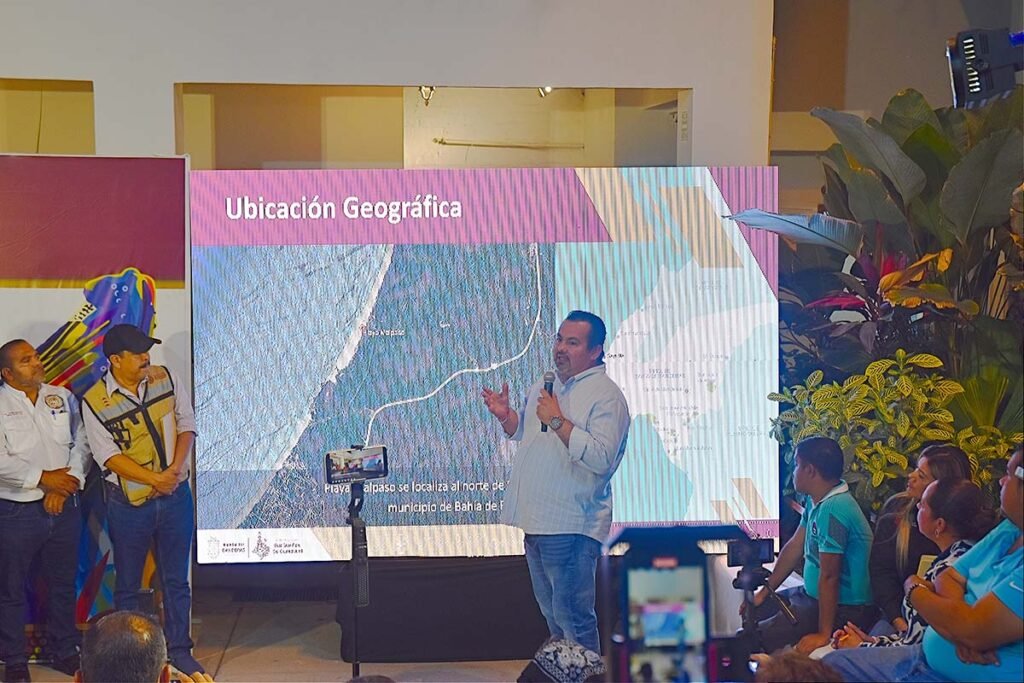 Héctor Santana rinde cuentas y entrega apoyos directos a la ciudadanía 8 rendicion de cuentas 130520250016