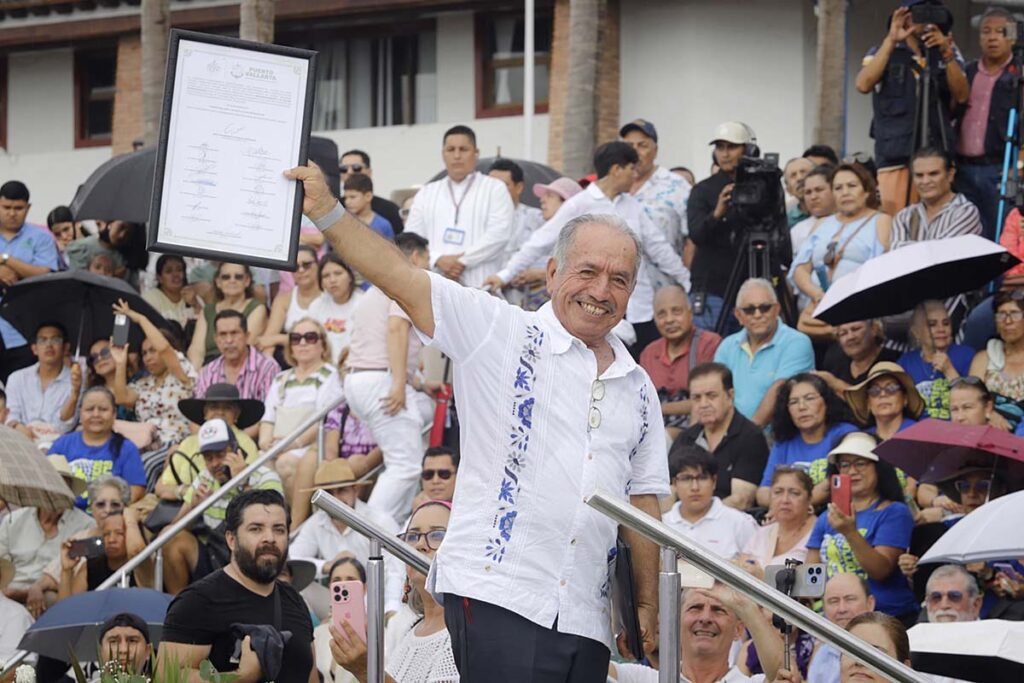 Puerto Vallarta reconoce a su gente en su 107 aniversario 15