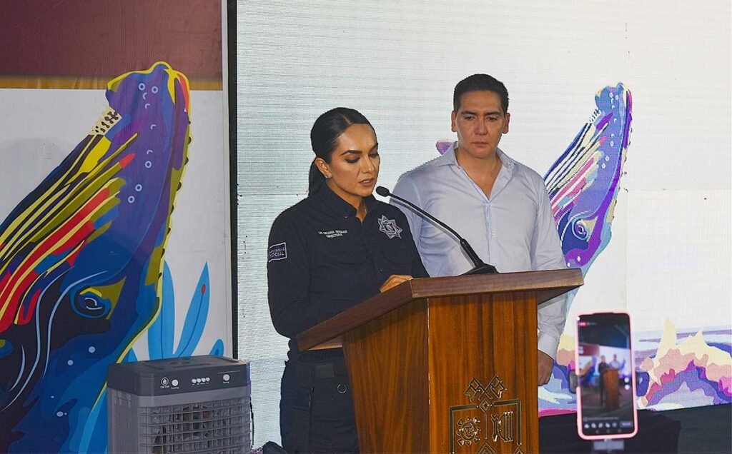 Héctor Santana rinde cuentas: nuevas obras y apoyos sociales 7 Héctor Santana rinde cuentas: nuevas obras y apoyos sociales.