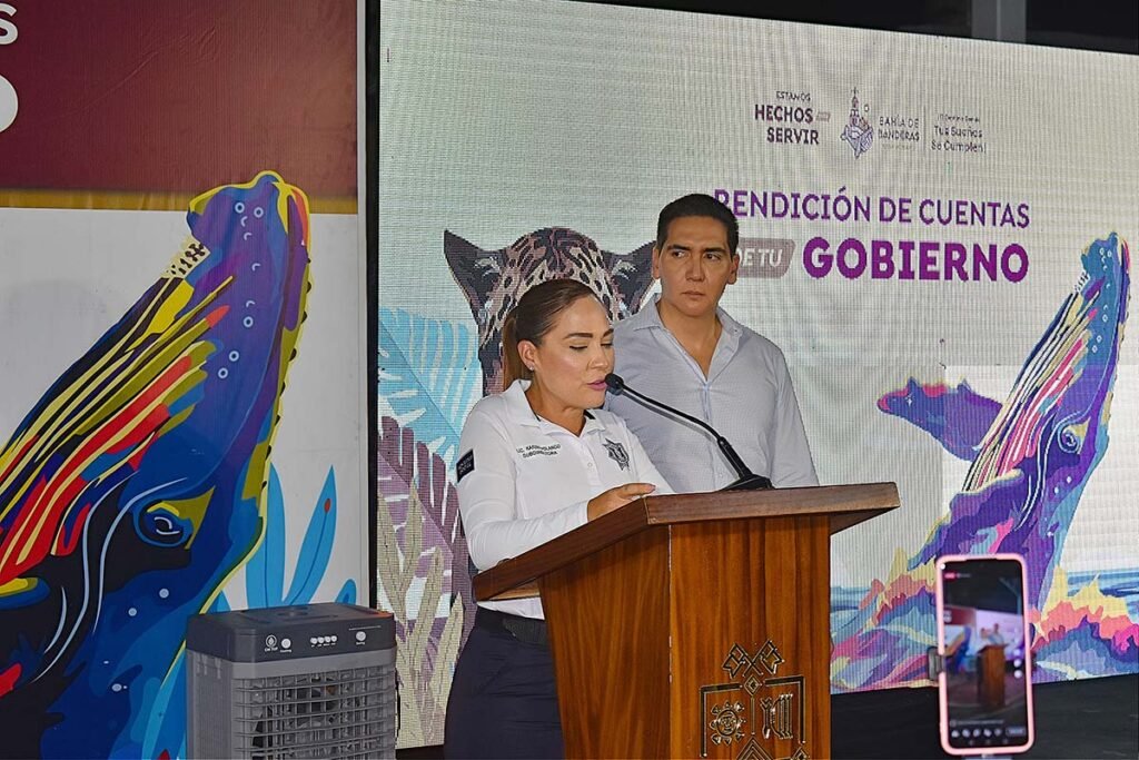 Héctor Santana rinde cuentas: nuevas obras y apoyos sociales 8 Héctor Santana rinde cuentas: nuevas obras y apoyos sociales.
