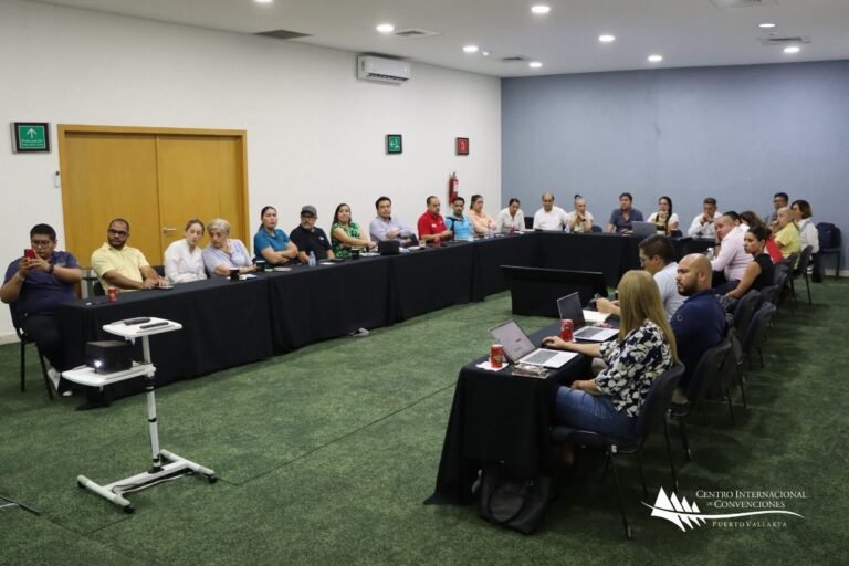 Puerto Vallarta afina estrategias de Comunicación y Promoción