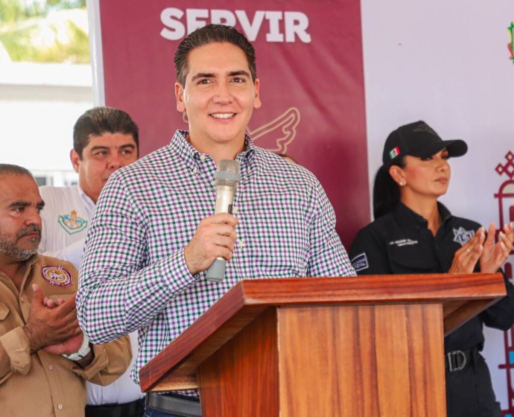 Alcalde Hector Santana Garcia
