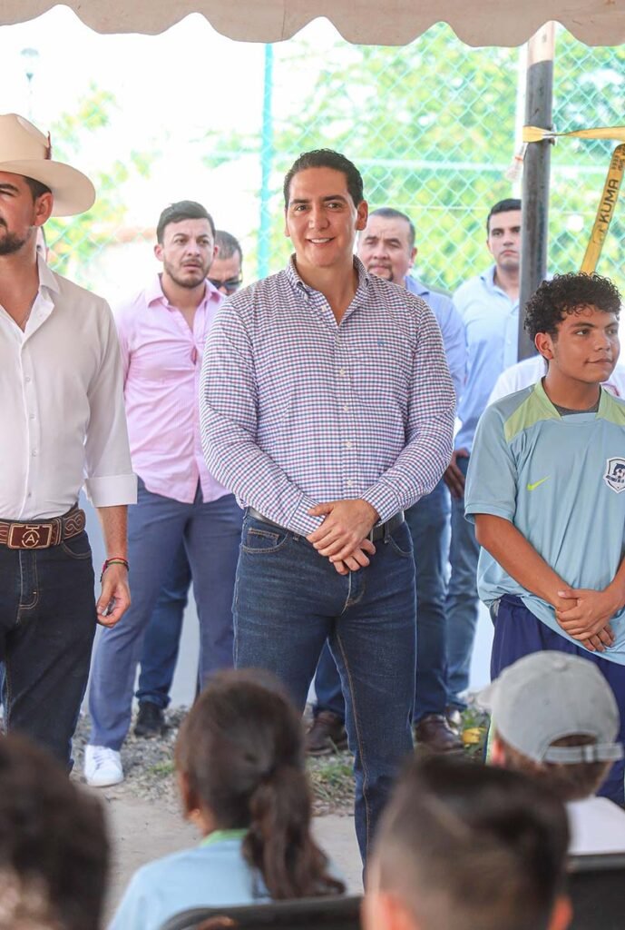 Altavela estrena moderna cancha de fútbol rápido con inversión municipal 3 Altavela estrena moderna cancha de fútbol rápido con inversión municipal.