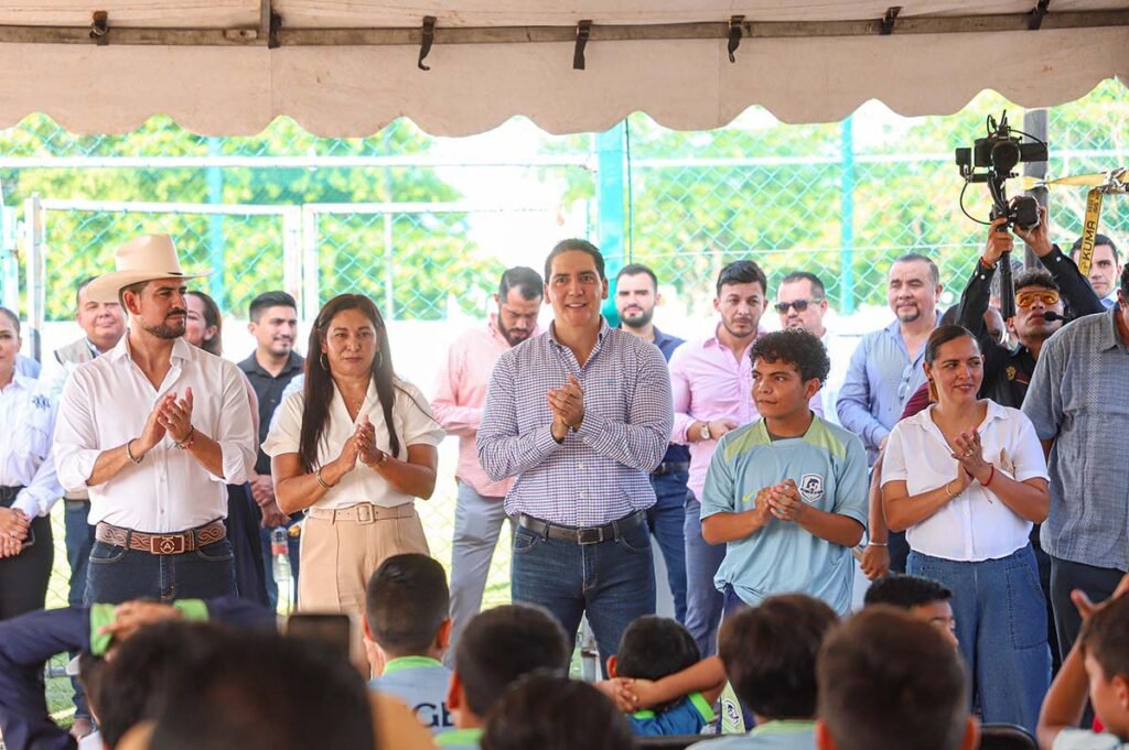 Altavela estrena moderna cancha de fútbol rápido con inversión municipal 1 Altavela estrena moderna cancha de futbol rapido con inversion municipal 03