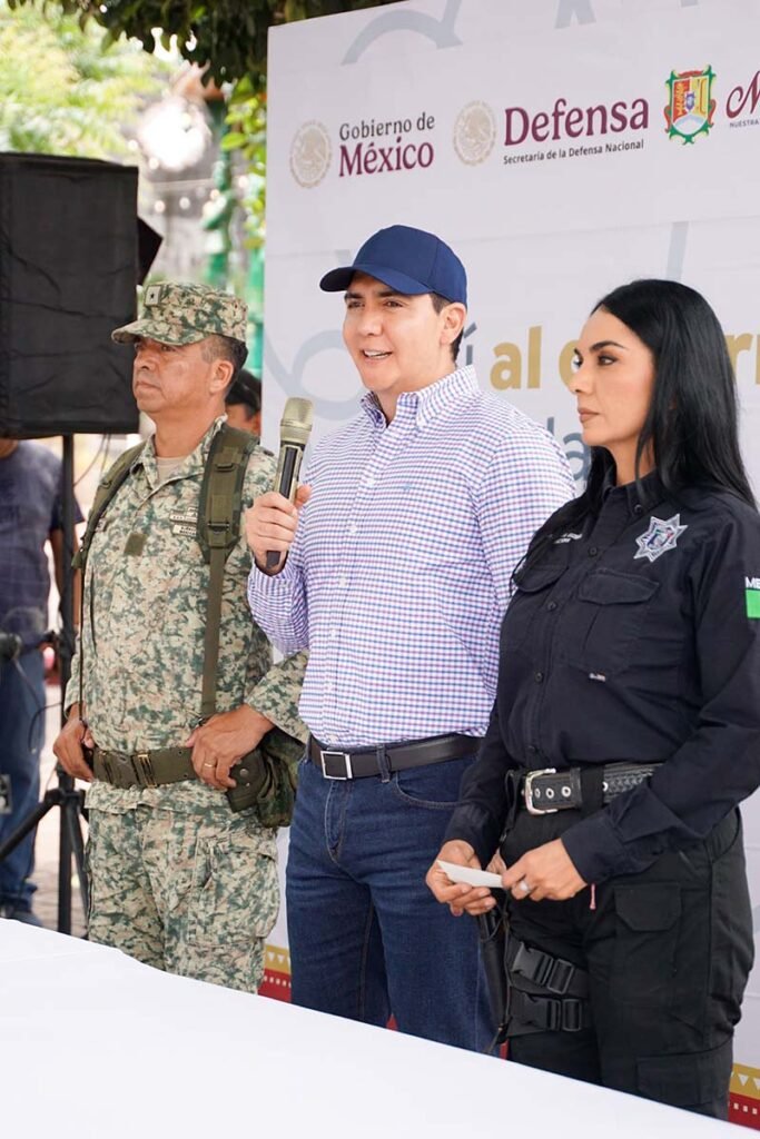 Bahía de Banderas impulsa la paz con el programa "Sí al desarme, sí a la paz" 4 Bahia de Banderas impulsa la paz con el programa Si al desarme si a la paz 03