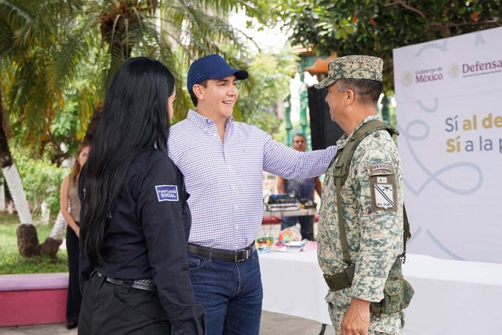 Bahía de Banderas impulsa la paz con el programa "Sí al desarme, sí a la paz" 2 Bahía de Banderas impulsa la paz con el programa "Sí al desarme, sí a la paz".