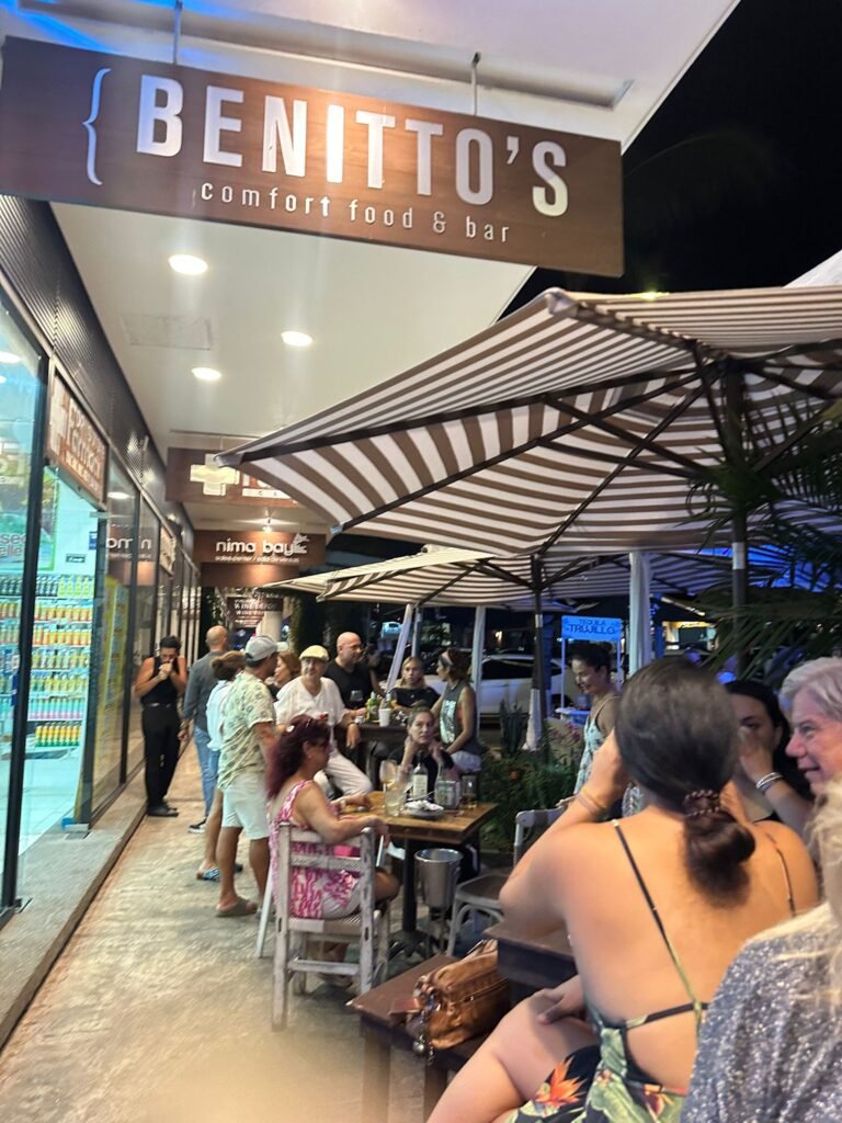 Benitto’s celebra 25 años de sabor, estilo y amistad en Marina Vallarta 3 Benittos Paninoteca 25 aniversario