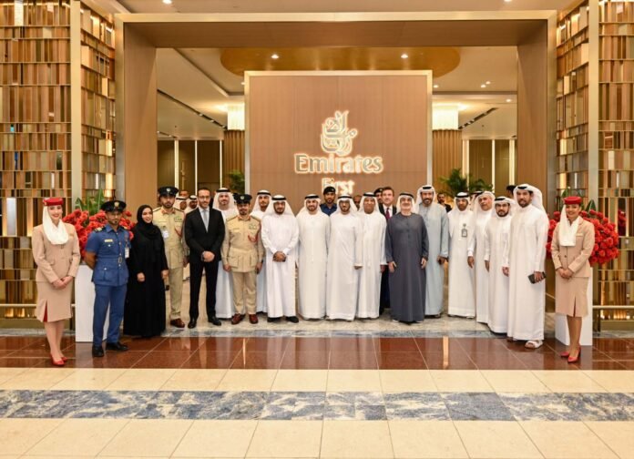 Emirates, Primera Clase, lujo, Emirates First, Dubái, check-in exclusivo, Skywards Platinum.