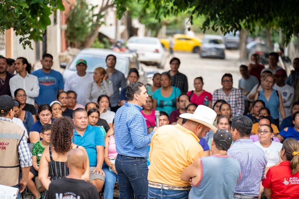 Héctor Santana arranca obra número 11 en Bucerías con inversión de 5 mdp 3 Héctor Santana arranca obra número 11 en Bucerías con inversión de 5 mdp.