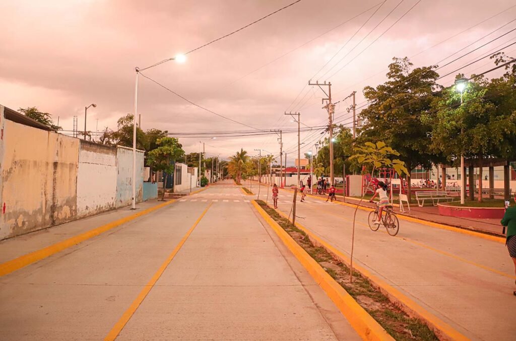 Héctor Santana inaugura Calle Reforma en San Vicente del Mar 3 Hector Santana inaugura Calle Reforma en San Vicente del Mar 03