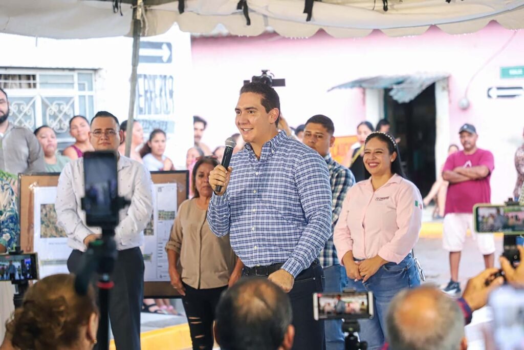 Valle de Banderas inaugura calle Morelia con impacto social histórico 4 Héctor Santana inauguró la calle Morelia.