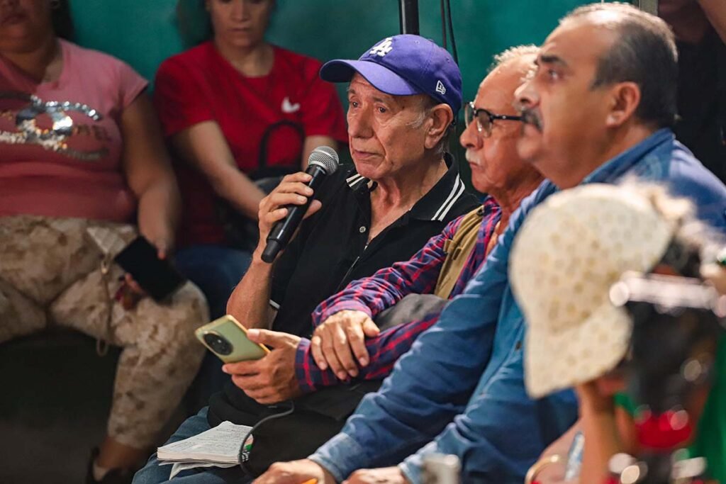 Gobierno de Bahía de Banderas entrega obras y mejora servicios 1 Héctor Santana rinde cuentas desde Valle de Banderas.