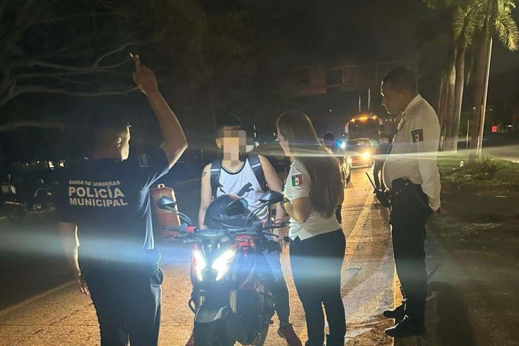 Sanción alternativa: infractores limpiarán canales y playas en lluvias 4 Sanción alternativa: infractores limpiarán canales y playas en lluvias.