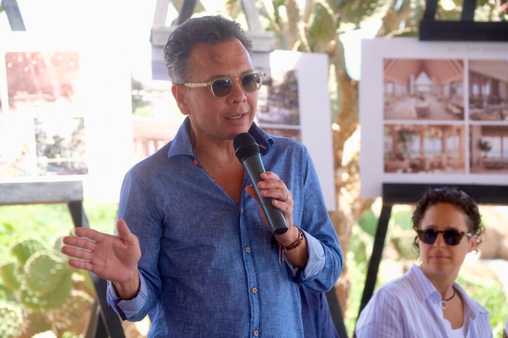 Costalegre se transforma: inicia construcción del 1er hotel Six Senses en México 2 Pablo Lemus Navarro Gobernador de Jalisco