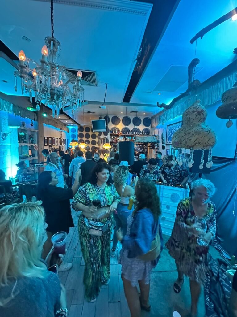 Benitto’s celebra 25 años de sabor, estilo y amistad en Marina Vallarta 2 aniversario benittos paninoteca 4