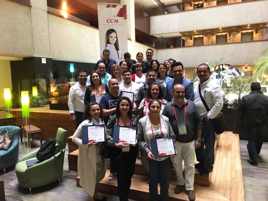 Puerto Vallarta cuenta con 32 nuevos profesionales en Gerencia de Congresos 2 profesionales gerencia de congresos 3