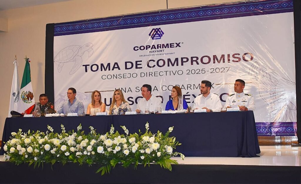 COPARMEX Riviera Nayarit toma compromiso0097