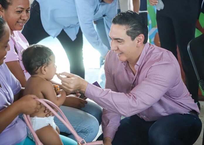 Héctor Santana encabeza Audiencia Ciudadana en San José del Valle.