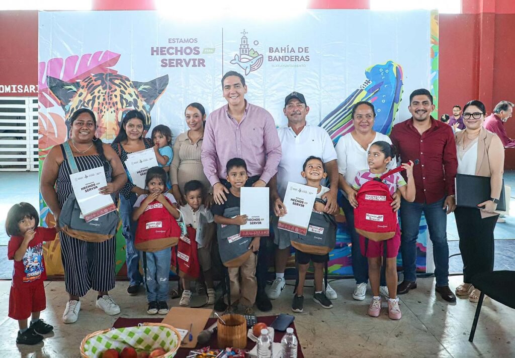 Héctor Santana encabeza Audiencia Ciudadana en San José del Valle.