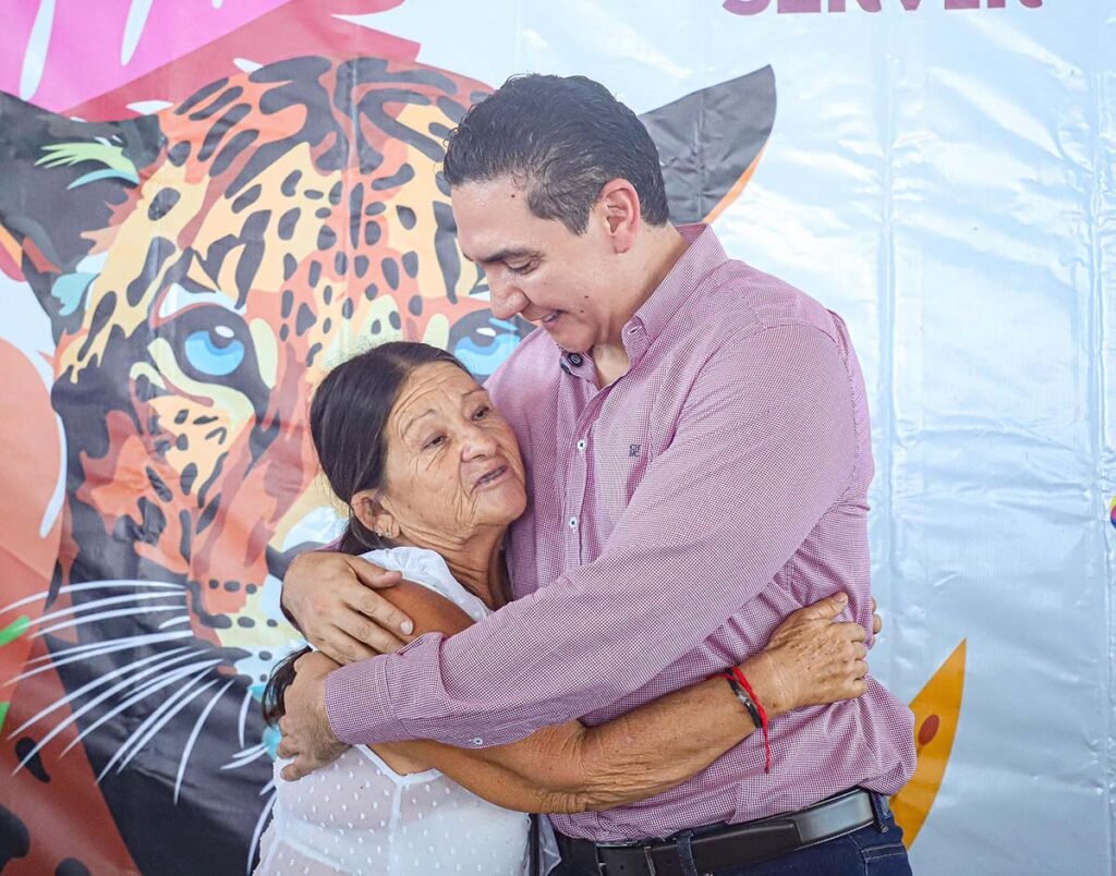 Héctor Santana encabeza Audiencia Ciudadana en San José del Valle.