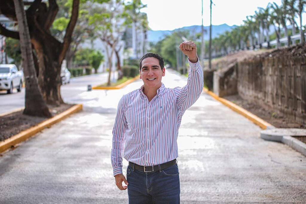 Rehabilitación Avenida Playa Los Picos moderniza Bucerías con inversión histórica.