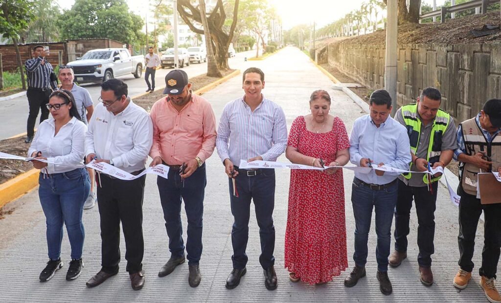 Rehabilitación Avenida Playa Los Picos moderniza Bucerías con inversión histórica.
