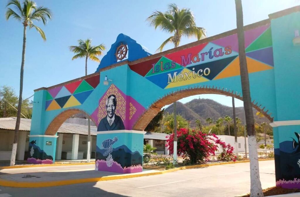 Arco de entrada a Islas Marías.