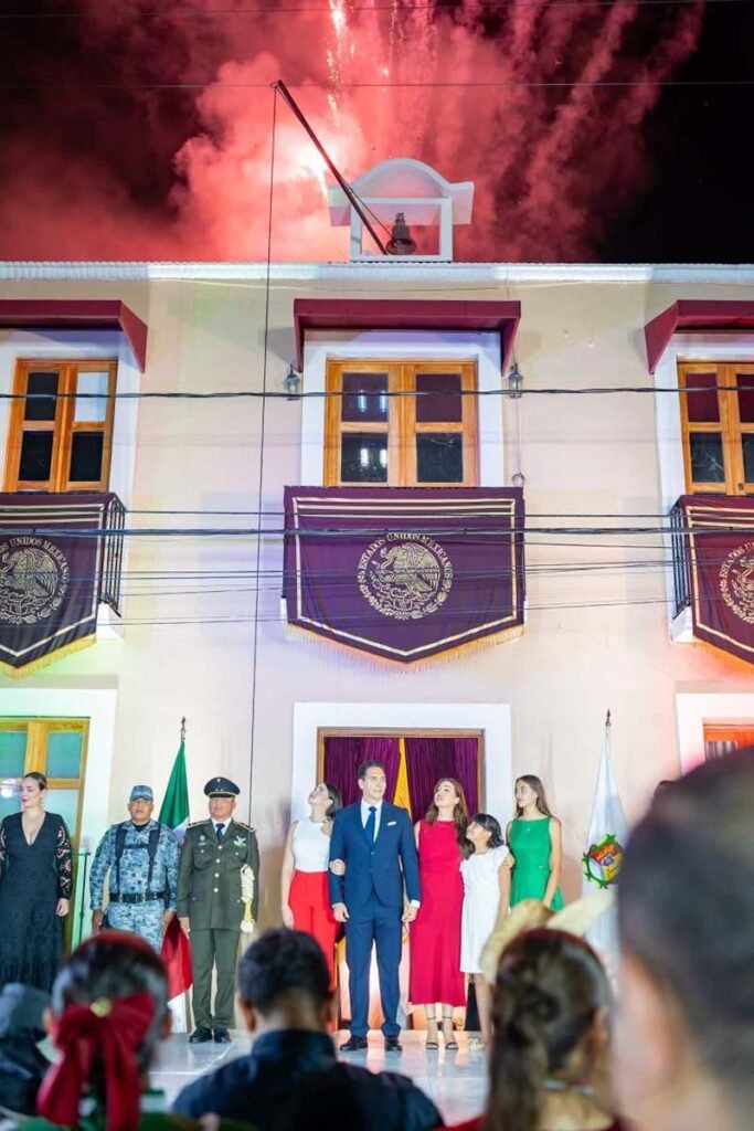 Bahía de Banderas celebra Grito de Independencia con Héctor Santana 5 Bahía de Banderas celebra Grito de Independencia.