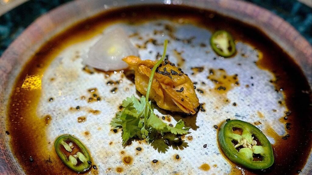 Mariscos Tino’s celebró con espléndida fiesta 35 años de tradición y sabor 7 Crujiente de Camaron en Aceite de Costa