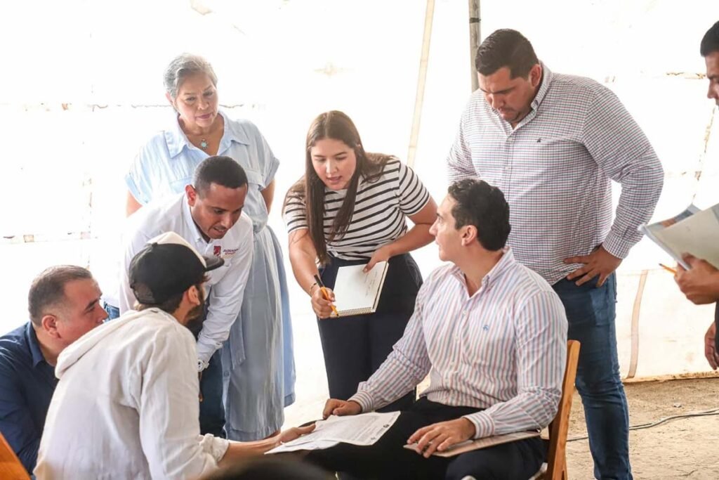 Héctor Santana anuncia obras clave en Sayulita durante audiencia ciudadana 4 Héctor Santana anuncia obras clave en Sayulita durante audiencia ciudadana.