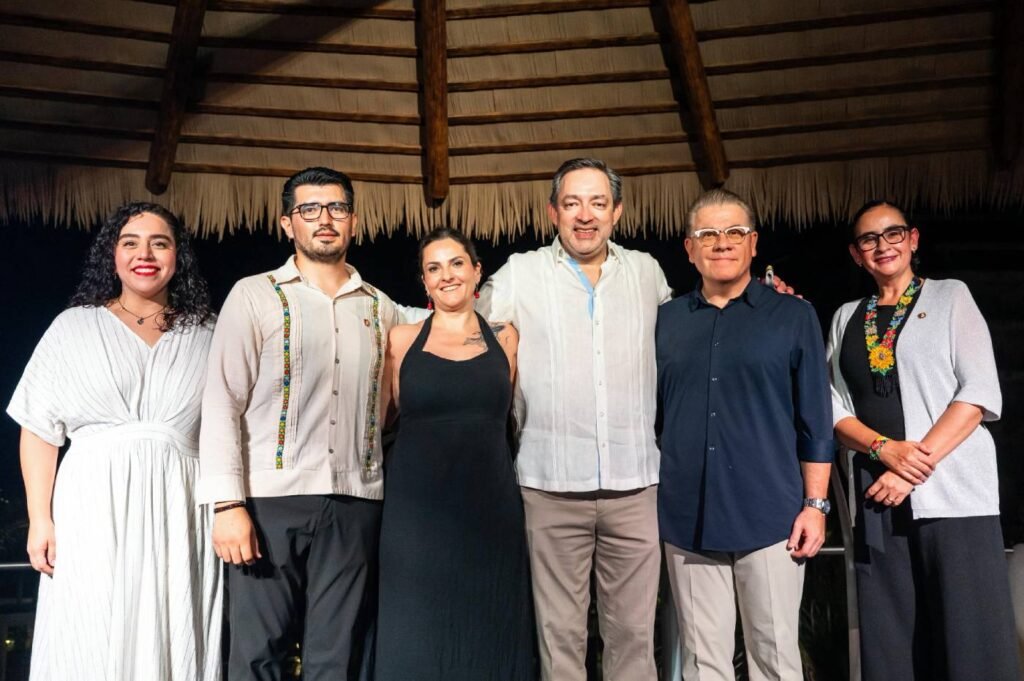 UNICO 20° 105° Hotel Riviera Nayarit abre sus puertas al World Meeting Forum 2025 1 Georgina Aaron Madalina Rafael Bernardo