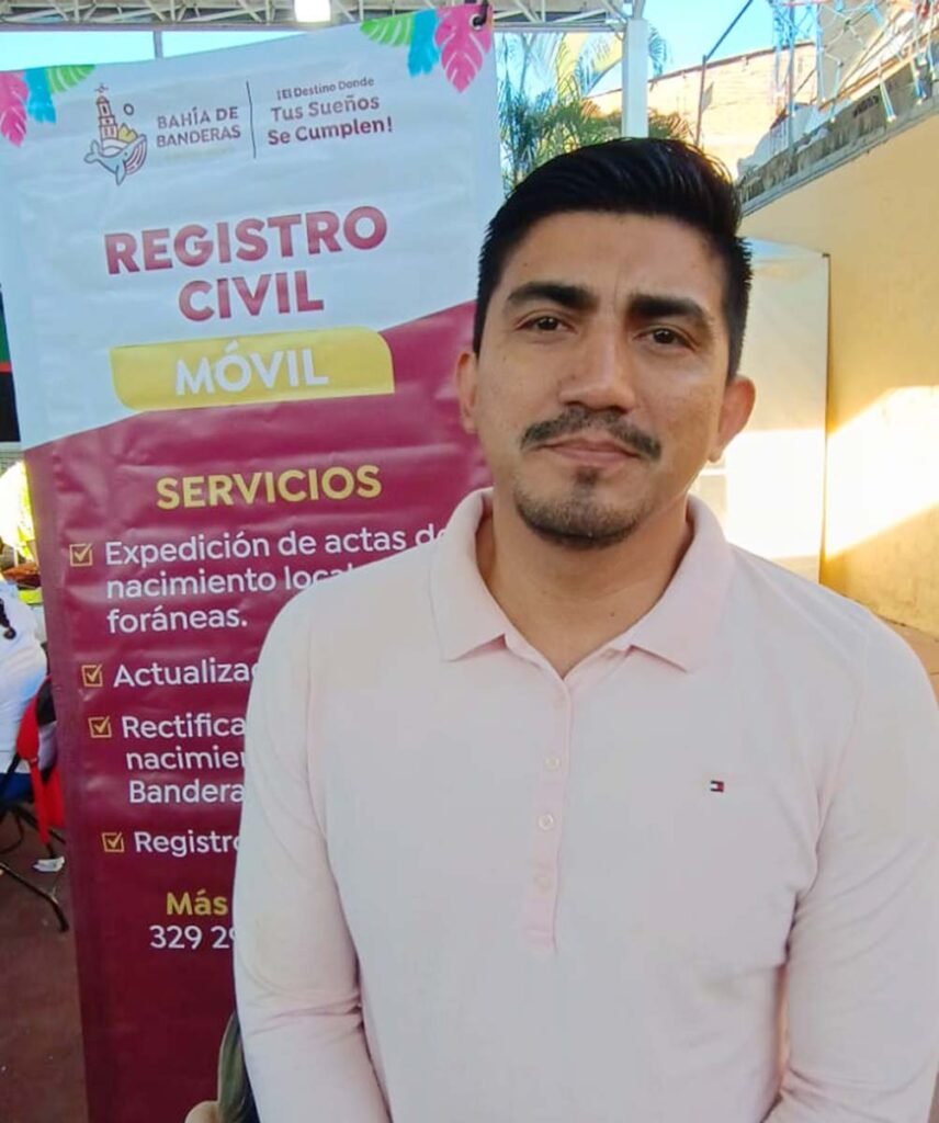 Registro Civil Móvil facilita trámites en Valle de Banderas 2 Omar Dávila Director de Registro Civil de Bahía de Banderas.