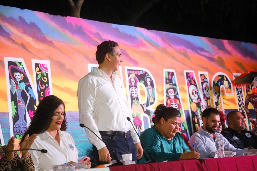 Rendición de cuentas semanal impulsa gobierno abierto en Bahía de Banderas 6 Rendición de cuentas en Bahía de Banderas bajo Héctor Santana.