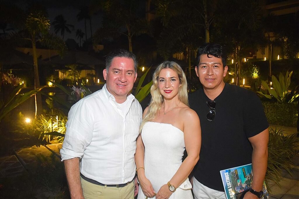 Vallarta Listings Magazine lanza su primera edición en Riviera Nayarit 17 Vallarta Listings0061
