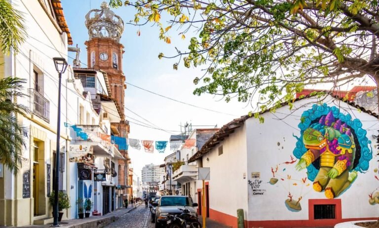 Lidera Puerto Vallarta lista de Condé Nast Traveler como la mejor ciudad pequeña de Latinoamérica