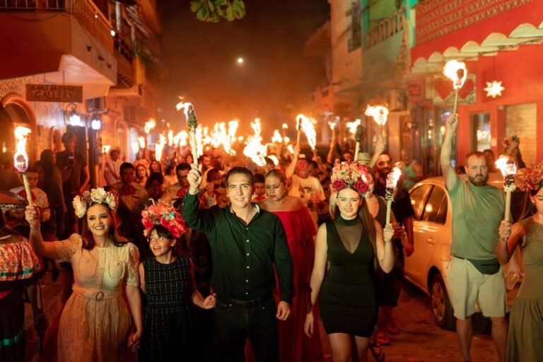 Sayulita honra tradiciones en el Festival Día de Muertos 2025